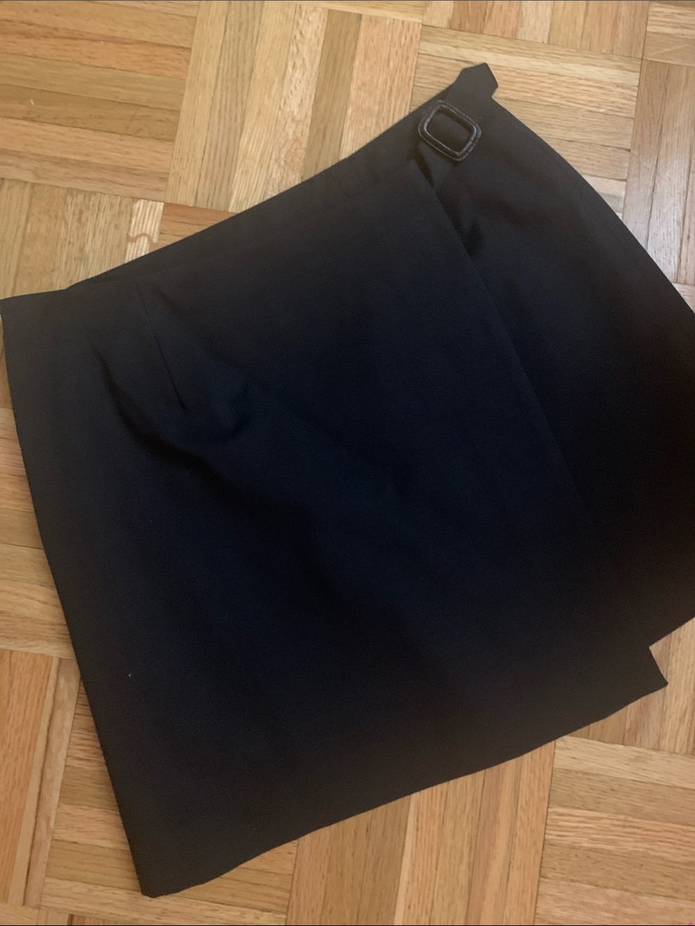 Lilly Pulitzer Mini Wrap Skirt BLACK Women’s Size 2 - LIKE NEW!